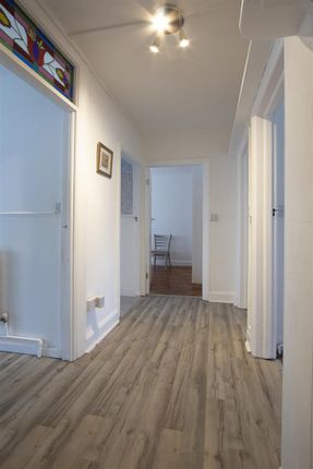 8, Melrose Court, Penhill Road, Cardiff photo 4
