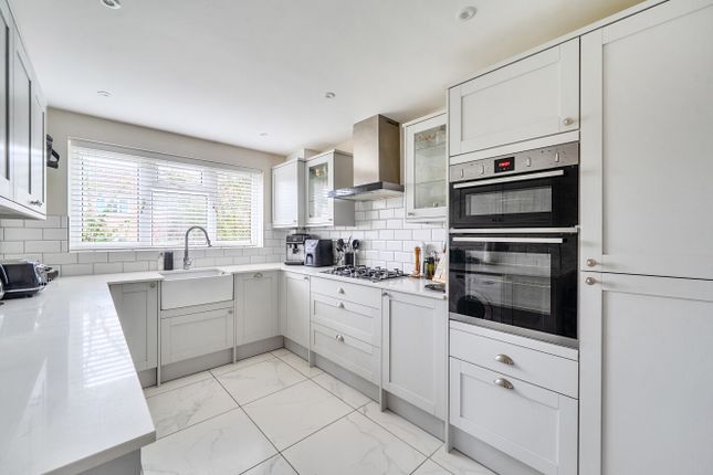 20, Periwinkle Close, Lindford photo 3