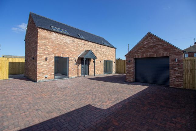 Thumbnail Detached house for sale in Bridge Street, Saxilby, Lincoln