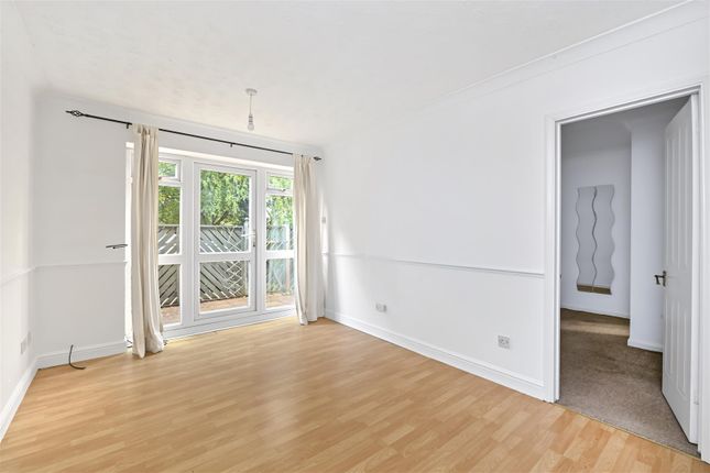 Alison Court, Hemel Hempstead photo 4