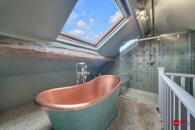 6, Catlow Row, Burnley photo 4