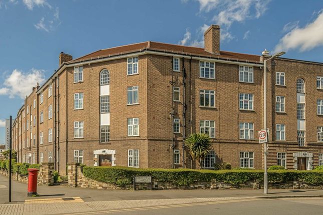 Flat for sale in London Road, Kingston Upon Thames