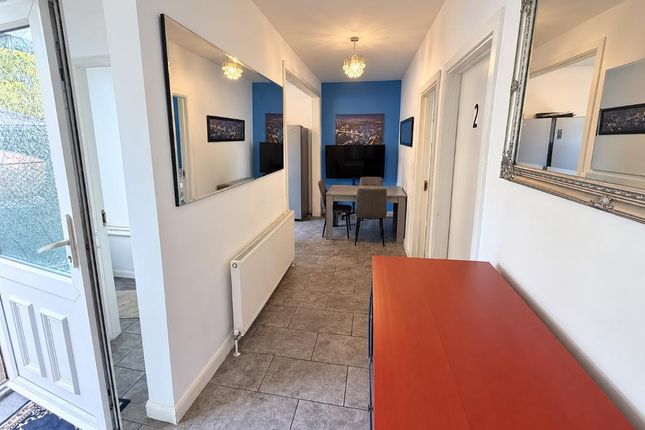 29, Brunel Road, London photo 5