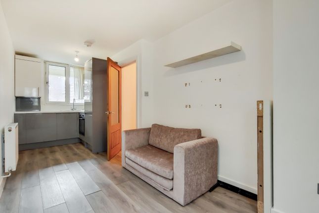 Flat 2, Gransden House, London photo 4