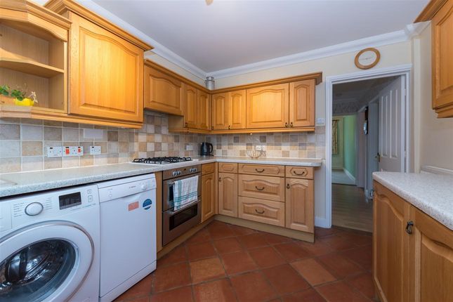 7, Pineside Road, Littlebourne photo 4