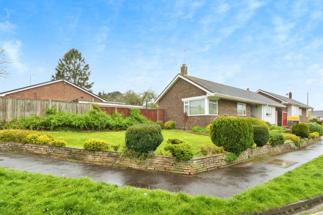 Bungalow for sale in Cedar Crescent, North Baddesley, Southampton, Hampshire