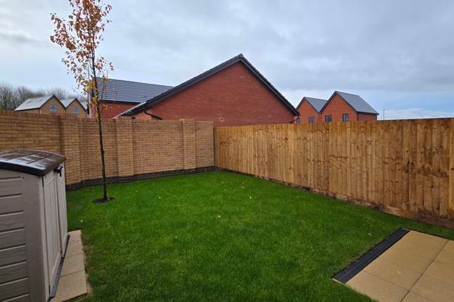 29, Tauntons Drive, Peterborough photo 3