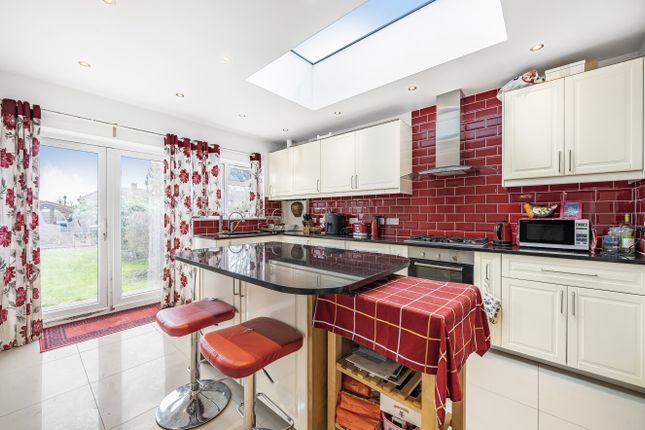 Terraced house for sale in Courtney Crescent, Carshalton
