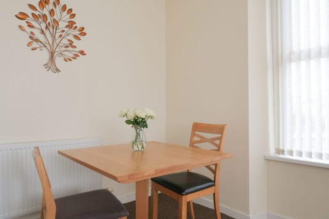 Flat to rent in Phillip's Parade, Sandfields, Swansea