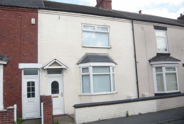 Terraced house to rent in Park Avenue, Carcroft, Doncaster DN6