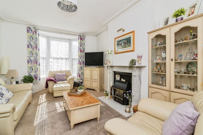 27, Chatsworth Road, Torquay photo 3
