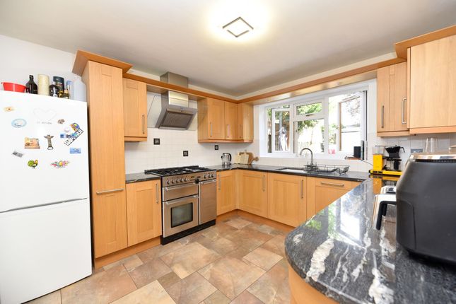 18 Jubilee Gardens, Biggleswade photo 4