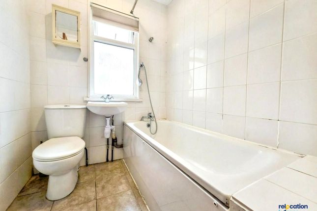 35 Chichester Road, London photo 3