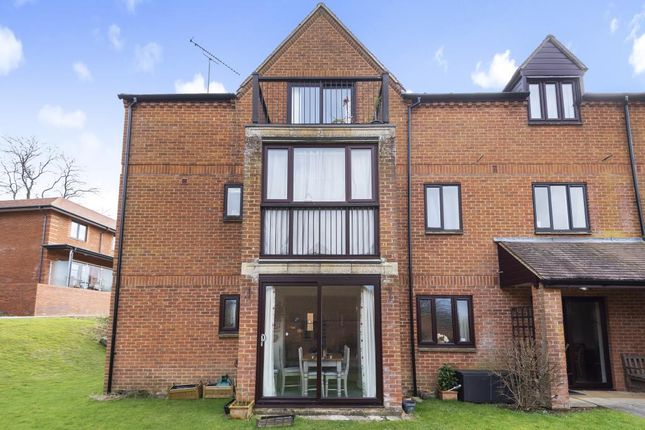 2 bed flat for sale in Farmoor, West Oxford OX2