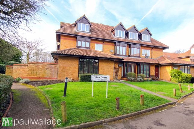 Thumbnail Flat for sale in Oliver Court, Crouchfield, Chapmore End, Ware
