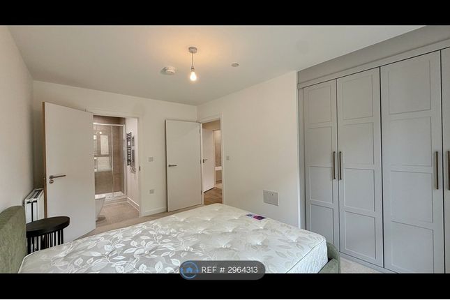 Perryfield Way, London photo 2