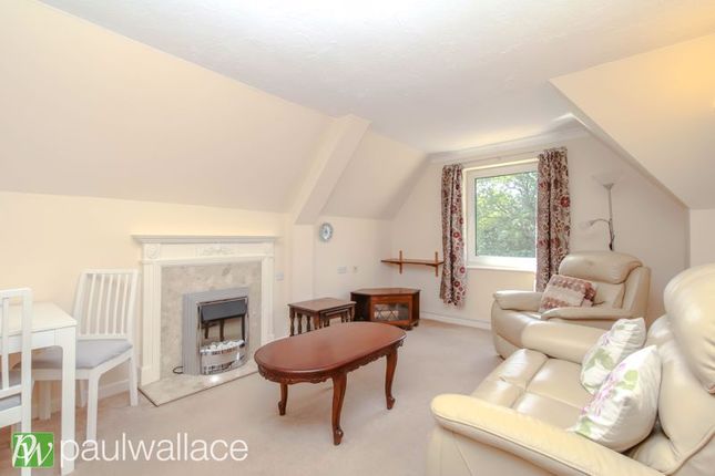 17, Belvedere Court, High Street, Hoddesdon photo 2
