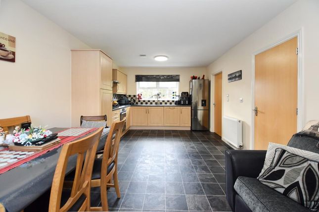 21, Raleigh Drive, Cullompton photo 4