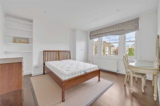 Flat for sale in Fernhead Road, Maida Vale, London