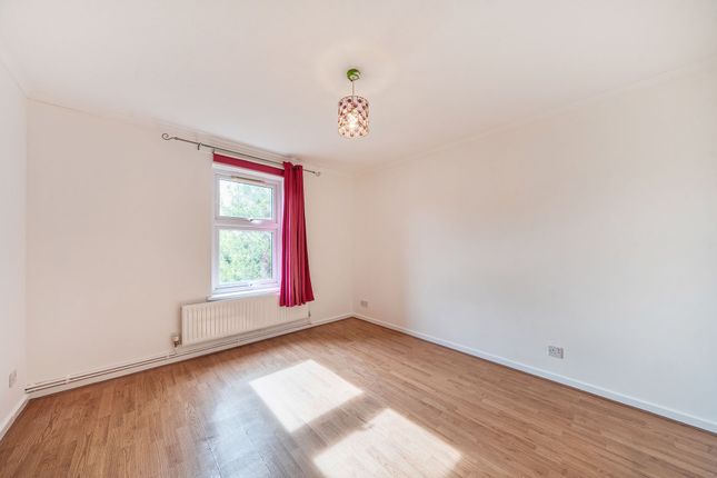 13 Parkway, Erith photo 4