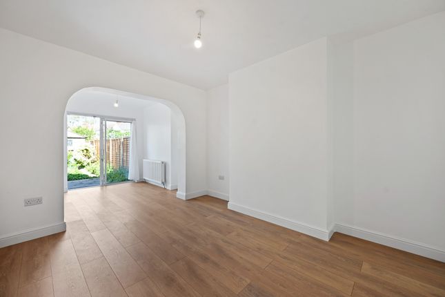 Cs - 269 Kings Road - Bedroome3 (1)