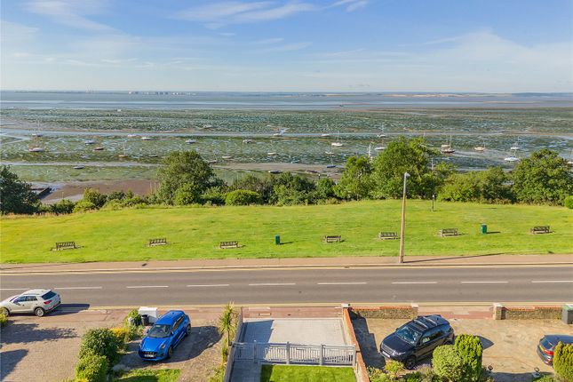 32, Cliff Parade, Essex photo 2