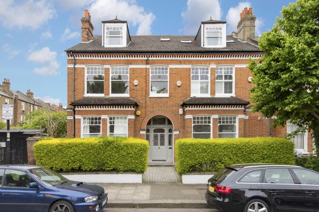 Flat to rent in Veronica Road, The Heaver Estate