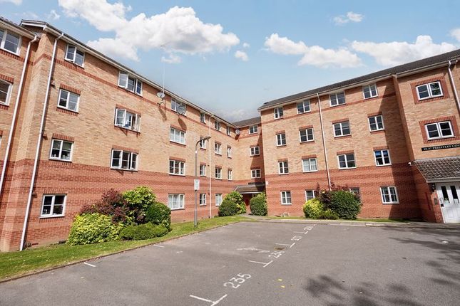 Flat for sale in Princes Gate, High Wycombe