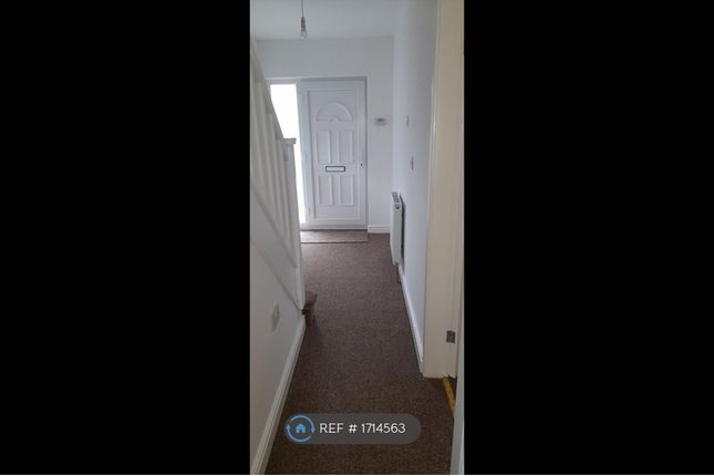Ascot Avenue, West Yorkshire, Bradford photo 2