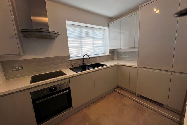 14, Capel Gardens, Pinner photo 3