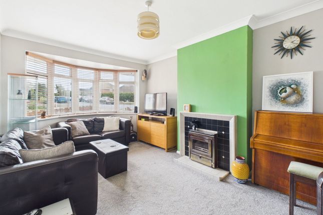 39, Sackville Crescent, Worthing photo 4