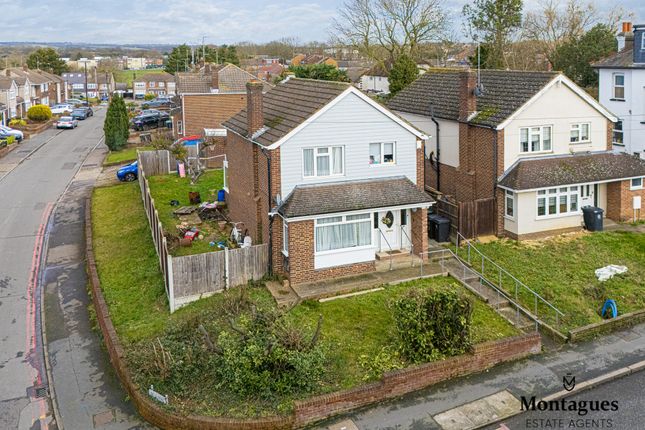 Thumbnail Detached house for sale in Honey Lane, Waltham Abbey
