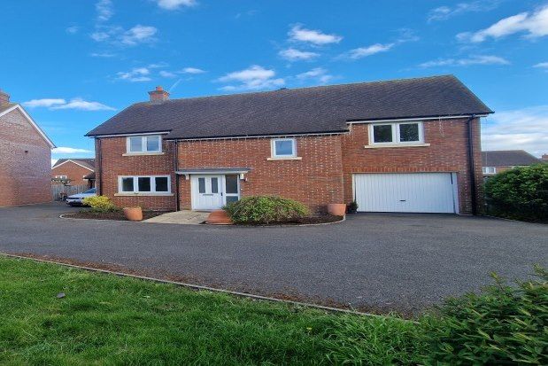 Thumbnail Detached house to rent in Jupiter Close, Aylesbury