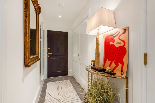18, Bedivere House, Winchester photo 3