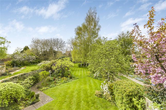 Country house for sale in Chearsley Road, Long Crendon, Aylesbury