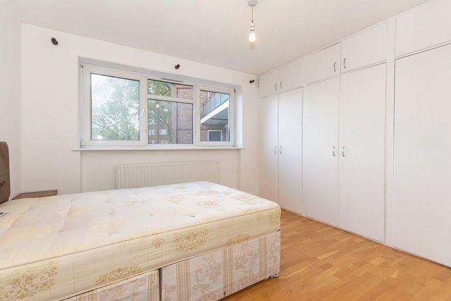 73, Laker Court, London photo 4