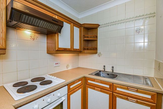 Flat for sale in Alexandra Court, Windermere