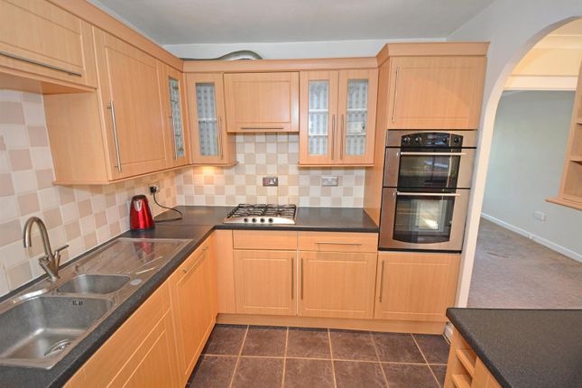 31, Osprey Close, Wanstead photo 5