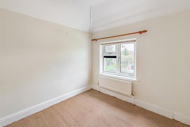 11, Queens Meadow, Cambridge photo 3