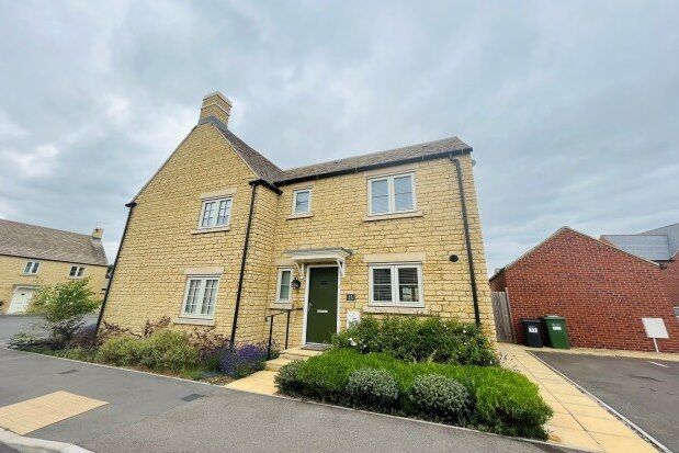 Thumbnail Property to rent in Varsity Close, Moreton-In-Marsh