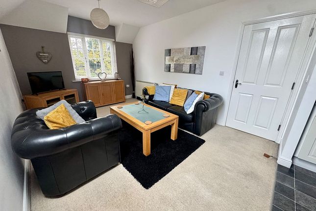 Apt 35 York Court, 31 Burnage Lane, Burnage, Manchester photo 4