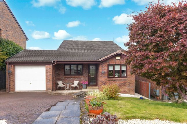 3-bed detached on 18, Hillside, Houston, £295,000