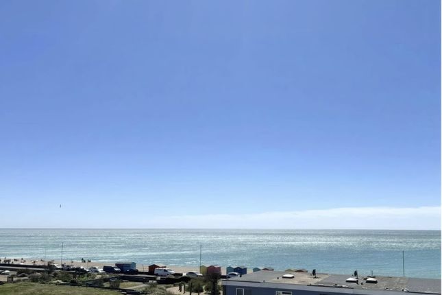 Dane Close, Seaford photo 4