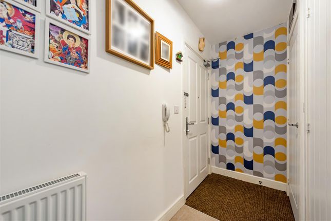 45, Cashmere Drive, Andover photo 2