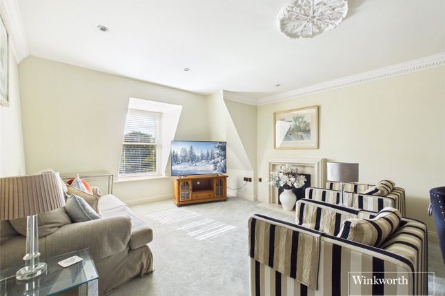 Flat 12,, Treetops, The Mount, Reading photo 2