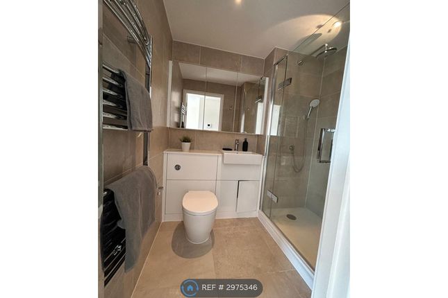 Studio Apartment, Berkshire House Queen Street, Maidenhead photo 4
