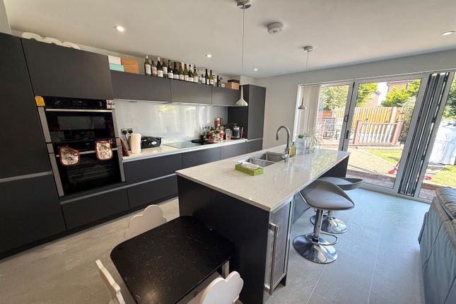 16, Earlesfield Close, Sale photo 4