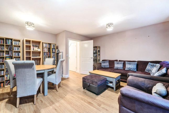 MTVH OR, 19, Roberts Way, Cambridge photo 2