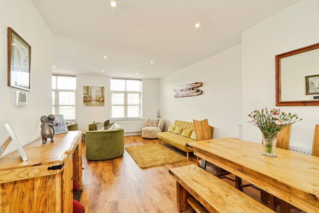 14, Barran Street, Bingley photo 2
