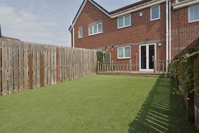 2, Cestrium Court, Wallsend photo 4